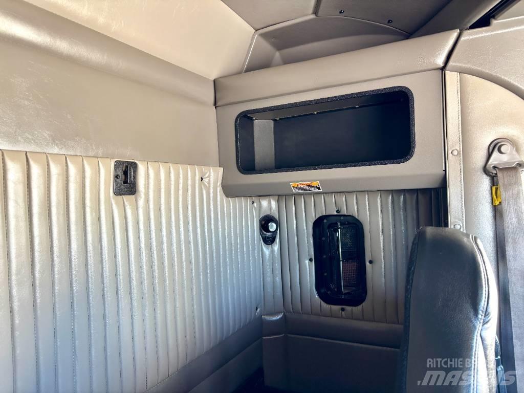 Kenworth T 800 牵引车
