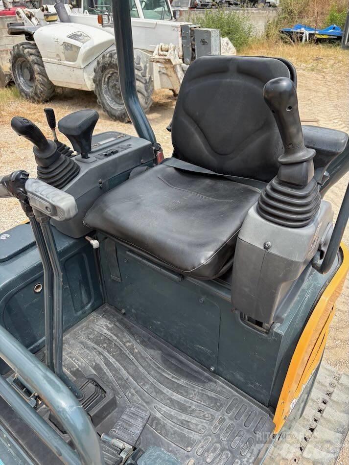 Hyundai R17-9 小型挖掘机