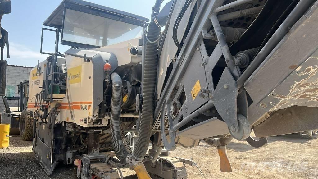 Wirtgen W 200 沥青碎石同步封层车