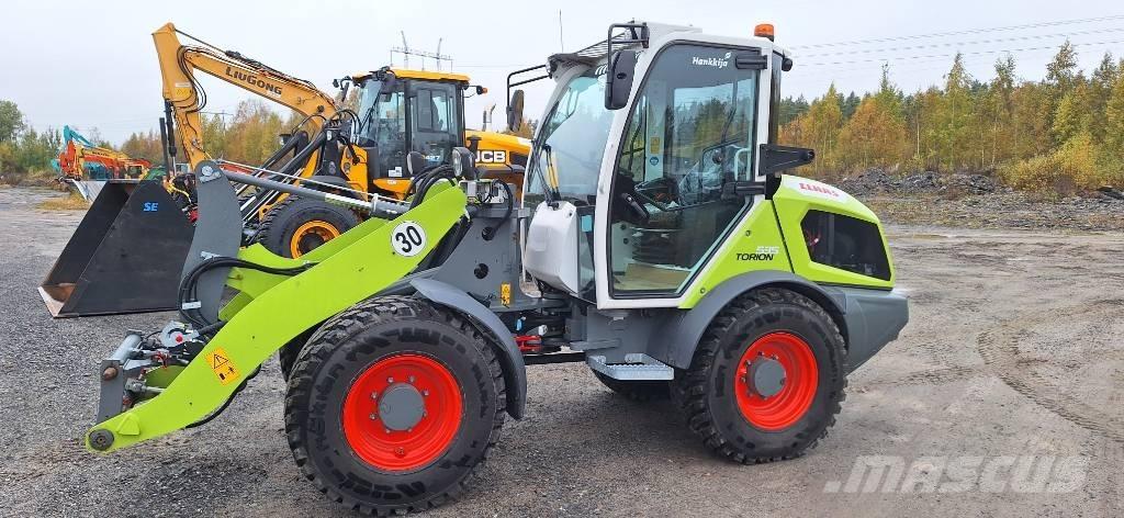 CLAAS Torion 535 多功能装载机