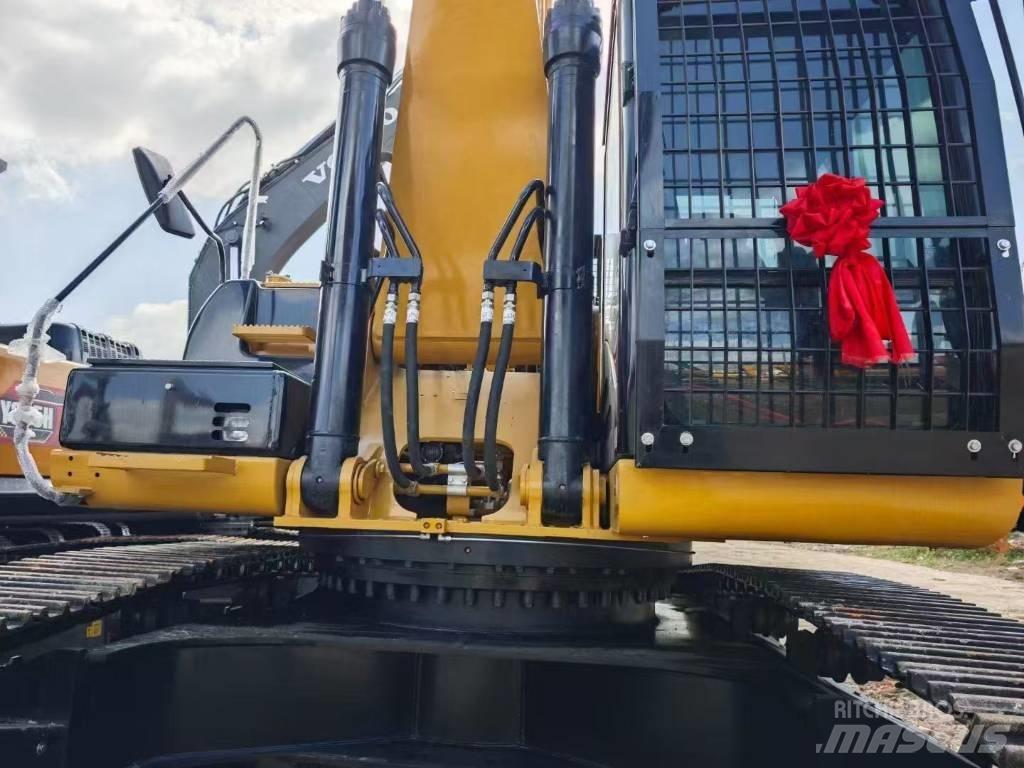 CAT 330 履带挖掘机