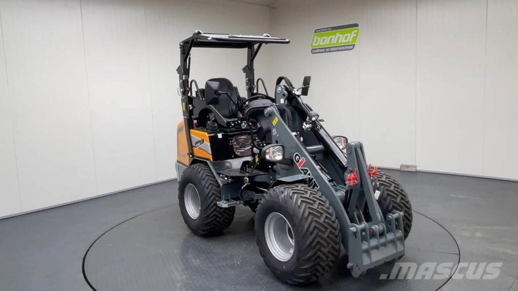 GiANT G2500 HD 轮式装载机