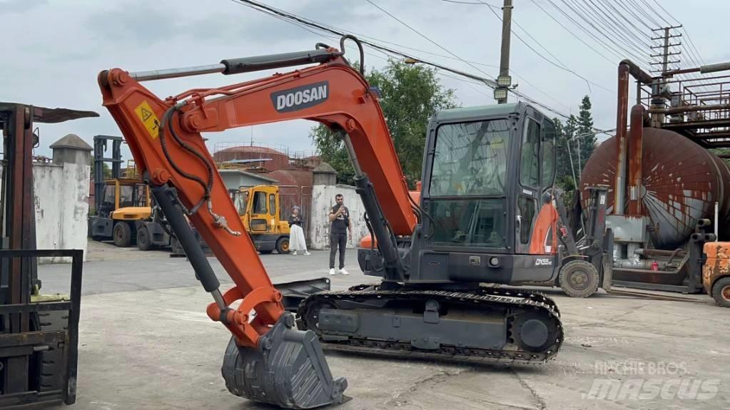 Doosan DX 55 小型挖掘机