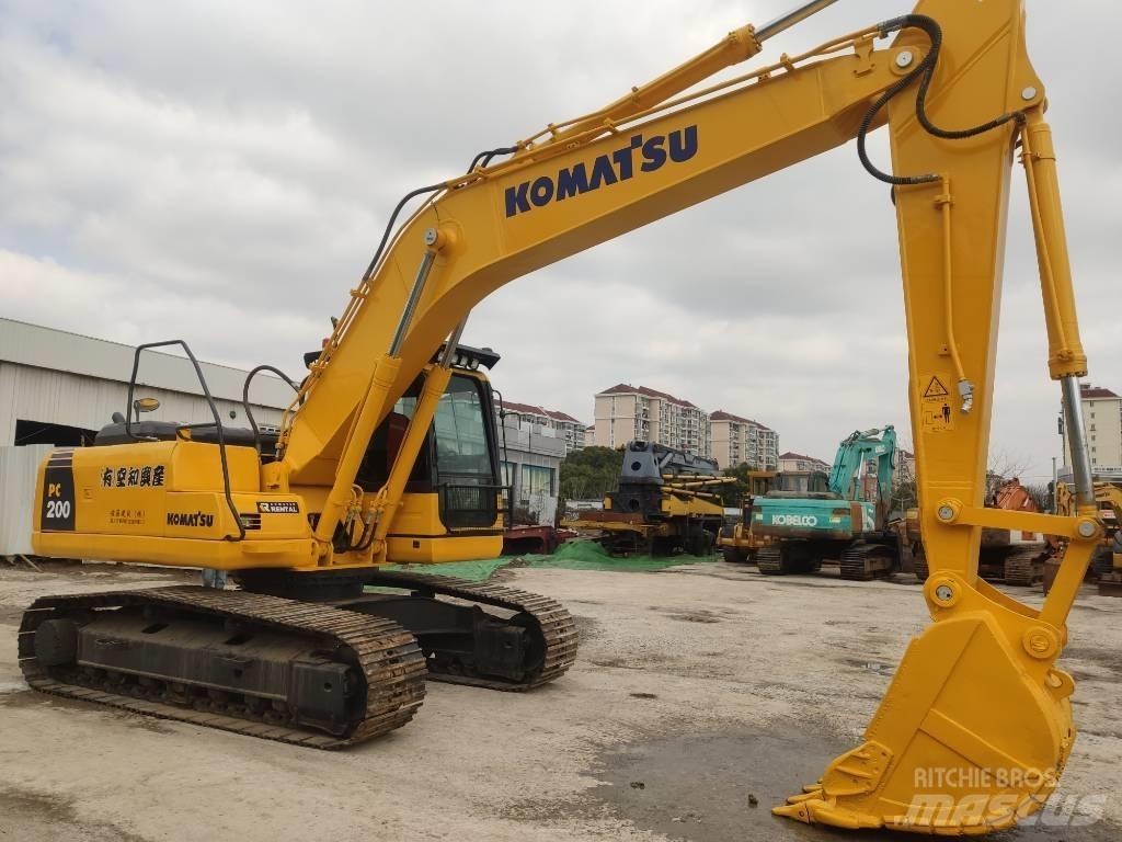 Komatsu PC 200-8 中型挖掘机