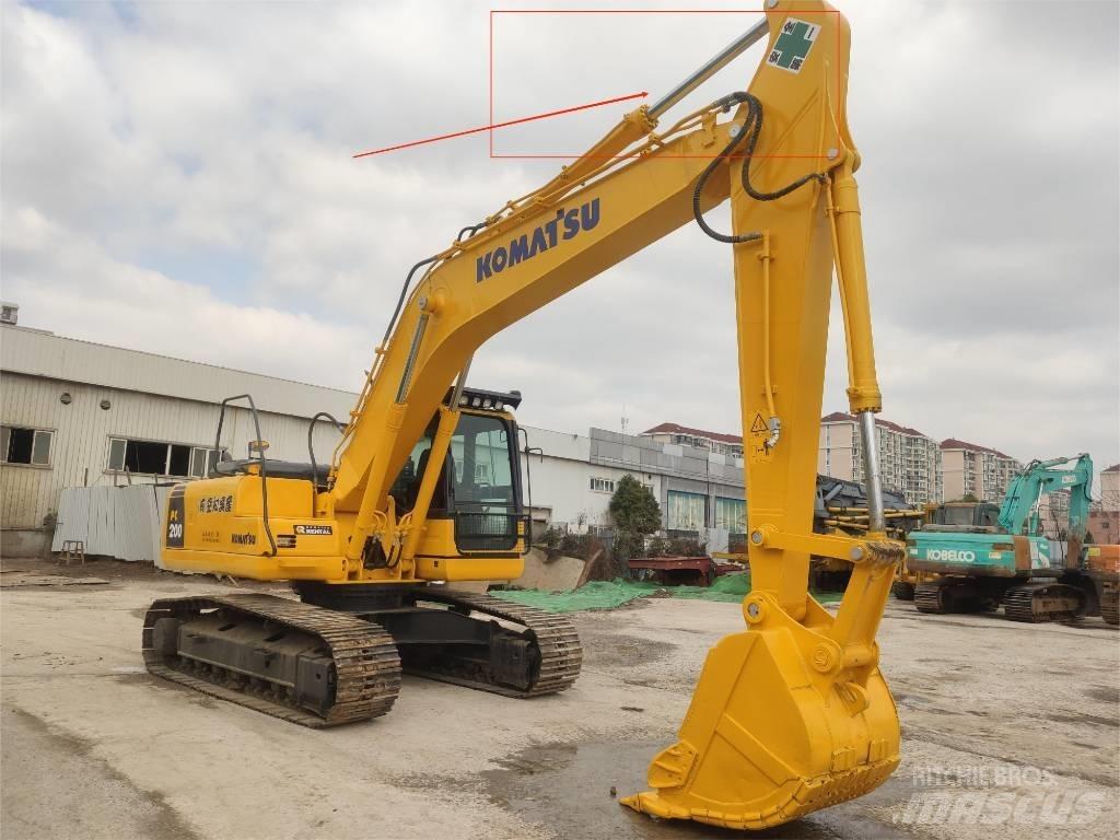 Komatsu PC 200-8 中型挖掘机