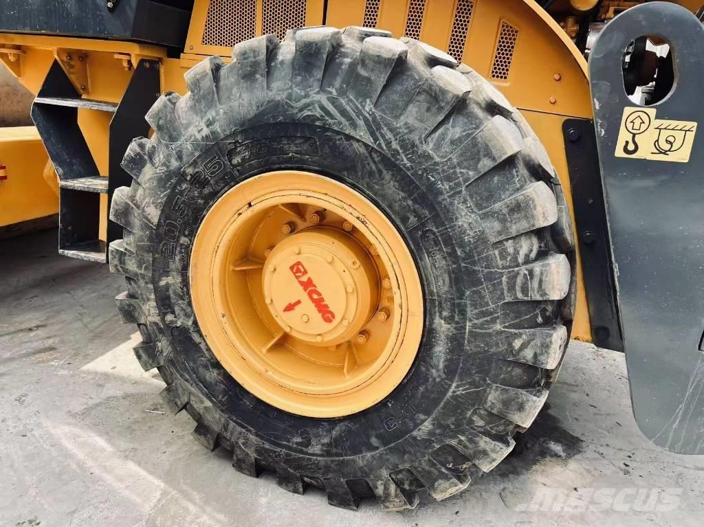 XCMG XS 223 J 单轮压路机