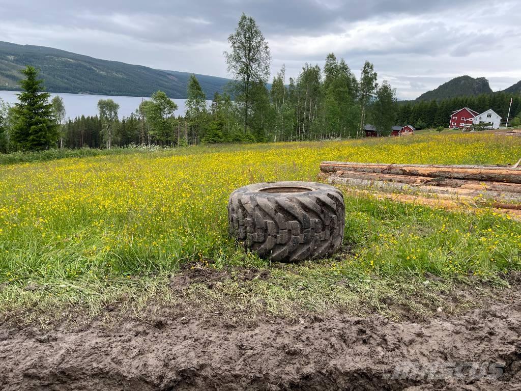 Ponsse BISON AF 8W 集运机