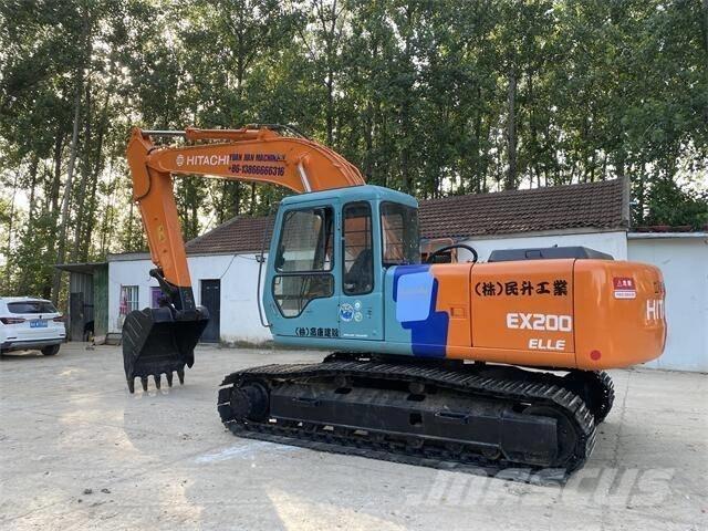 Hitachi EX200 履带挖掘机