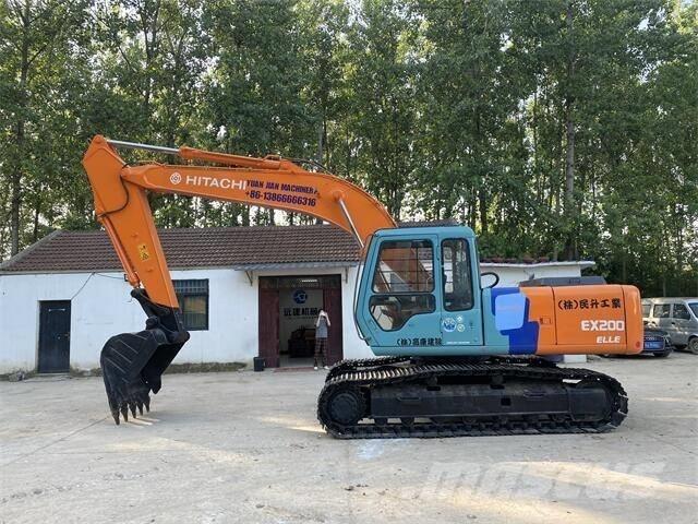 Hitachi EX200 履带挖掘机