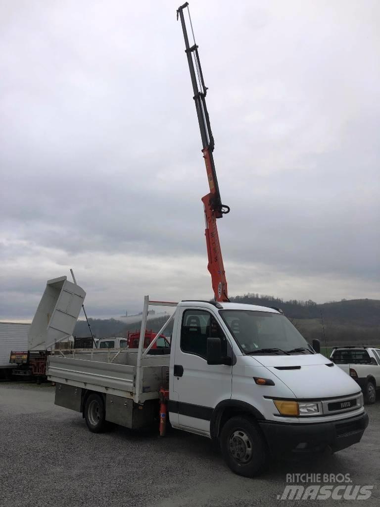 Iveco Daily 35-130 厢式货车