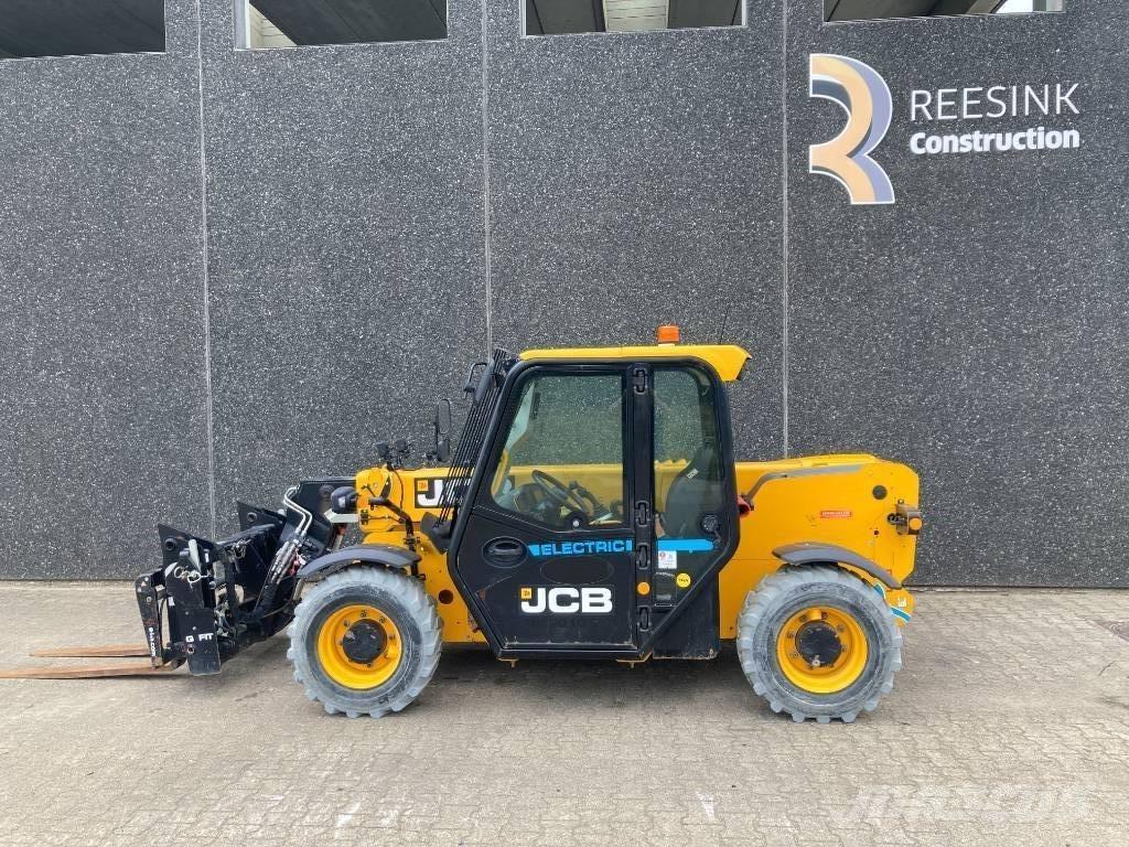 JCB 525-60 E 伸缩臂叉装车|叉装车