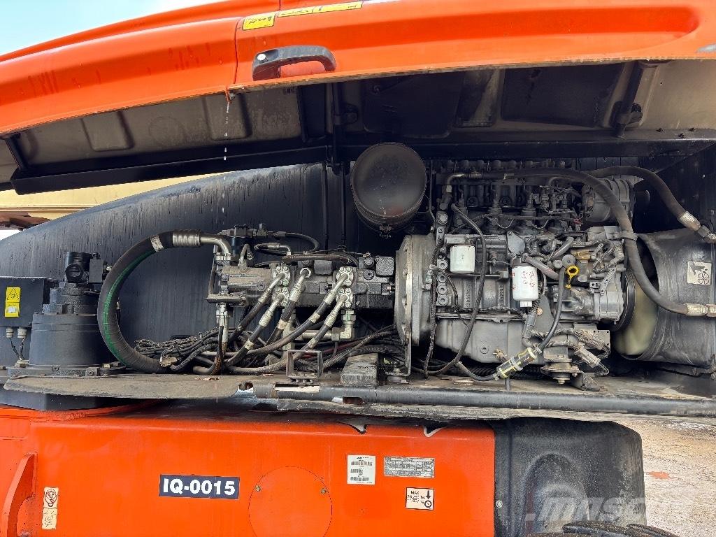 JLG 1350 SJP 直臂高空工作平台