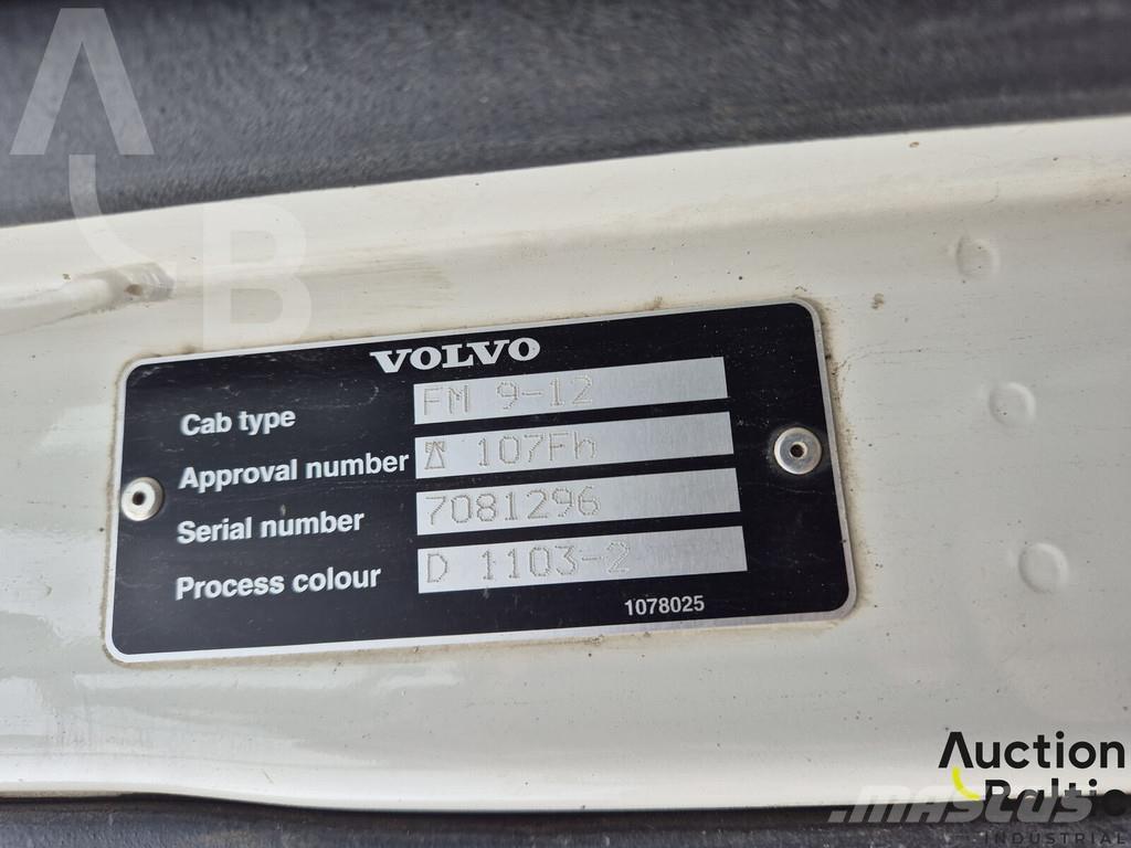 Volvo FM12 自卸式货车