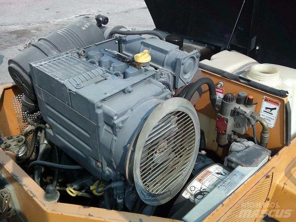 CASE DV 202 双轮压路机