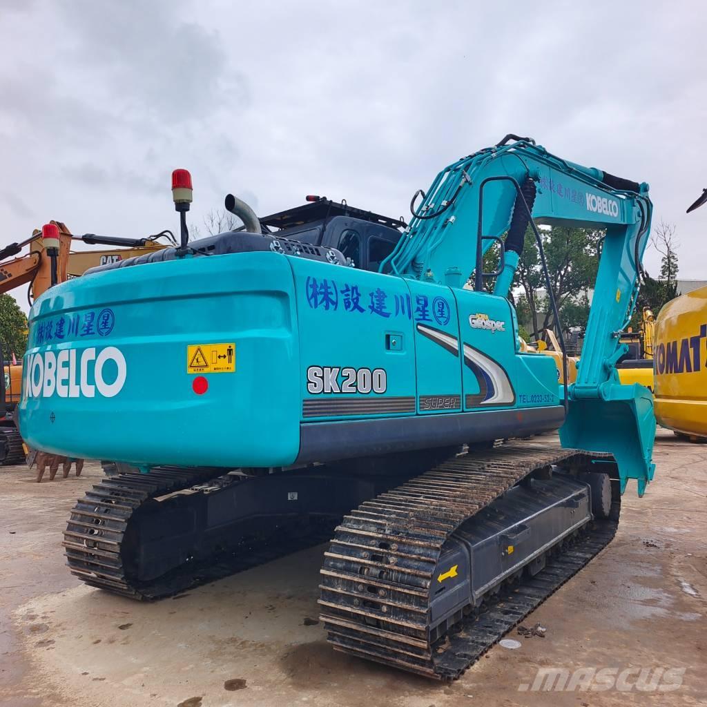 Kobelco SK200-8 履带挖掘机