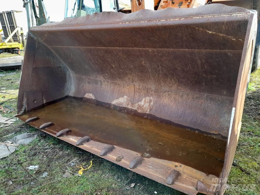 Doosan DL 420-3 轮式装载机
