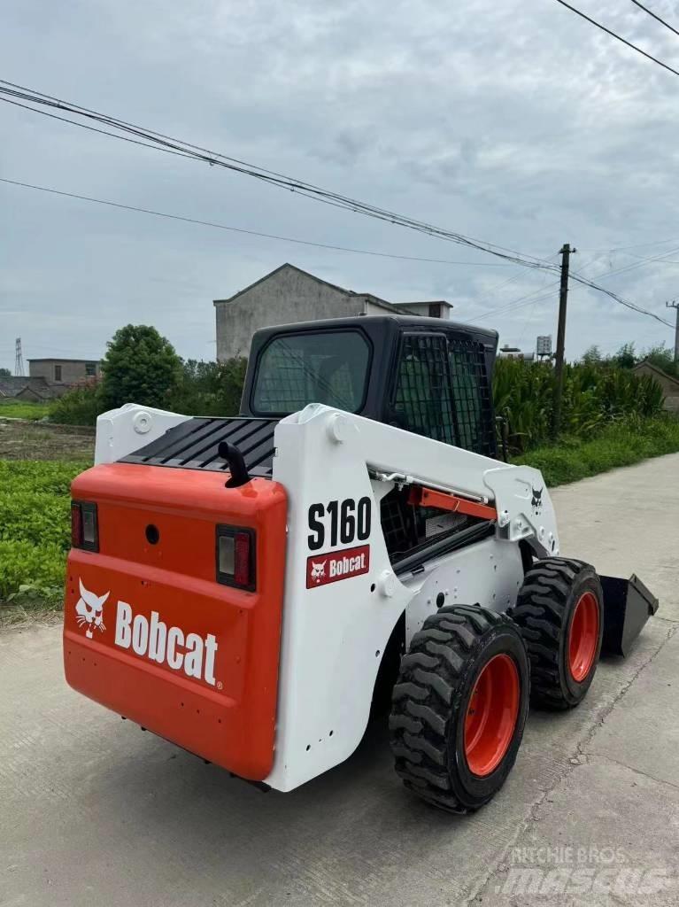 Bobcat S160 滑移装载机