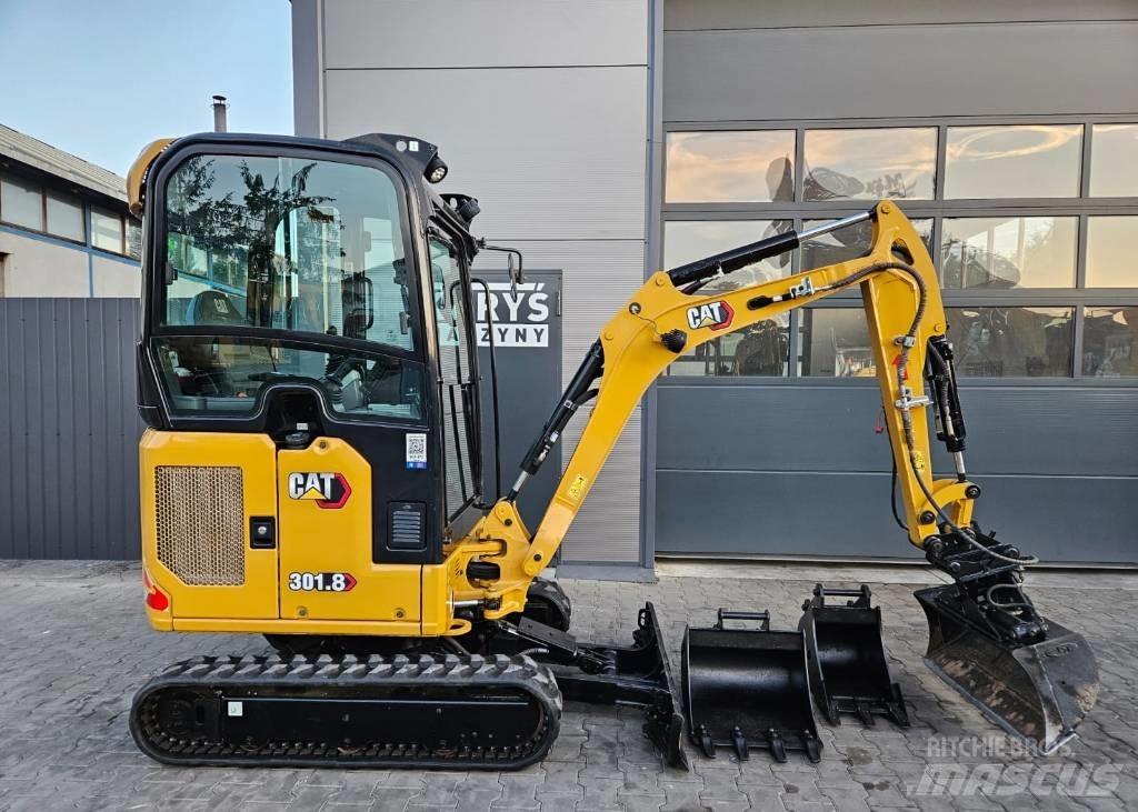 CAT 301.8 小型挖掘机