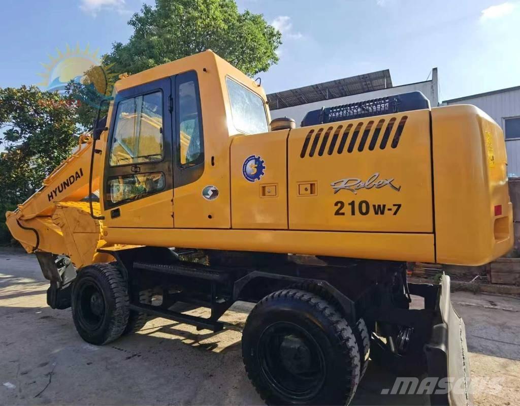 Hyundai R210w-7 轮式挖掘机