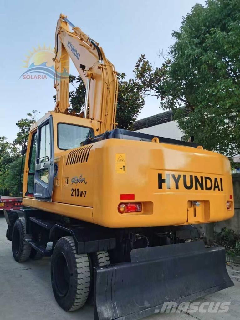 Hyundai R210w-7 轮式挖掘机