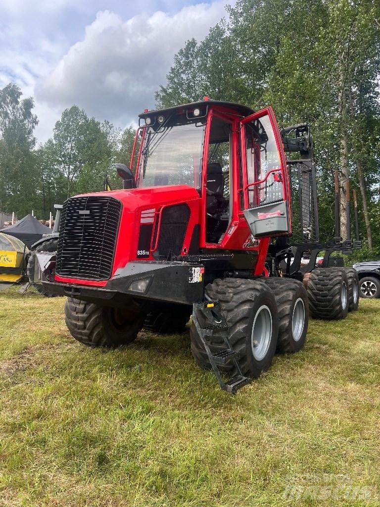 Komatsu 835 集运机
