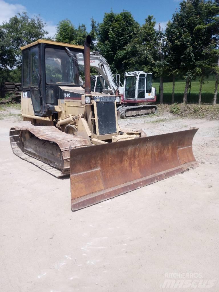 CAT D 4 C 履带式推土机