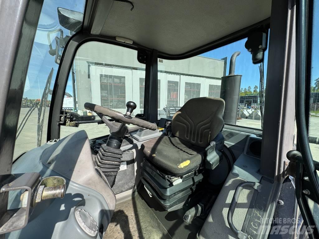 Volvo L 25 F 轮式装载机