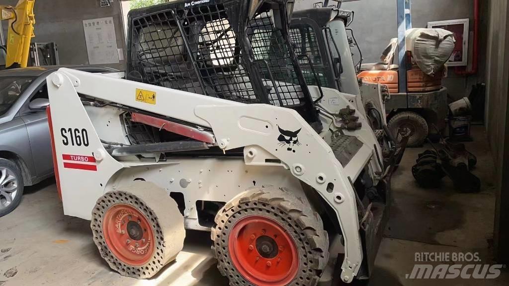 Bobcat S 160 滑移装载机