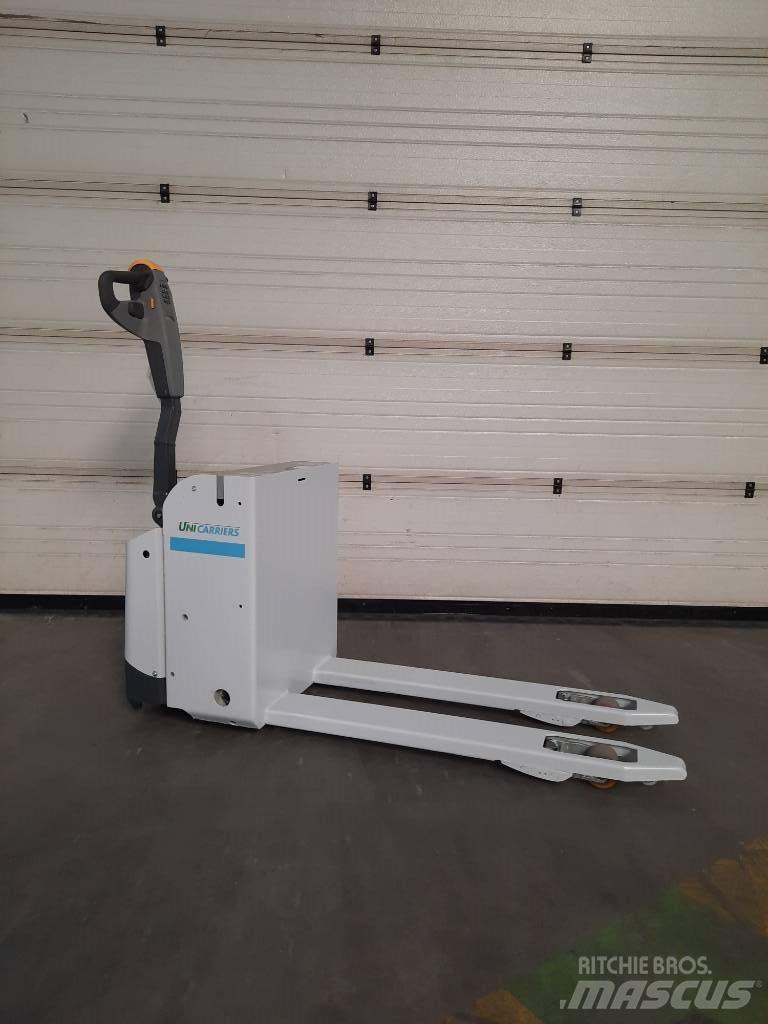 UniCarriers PLL180 手摇升降机