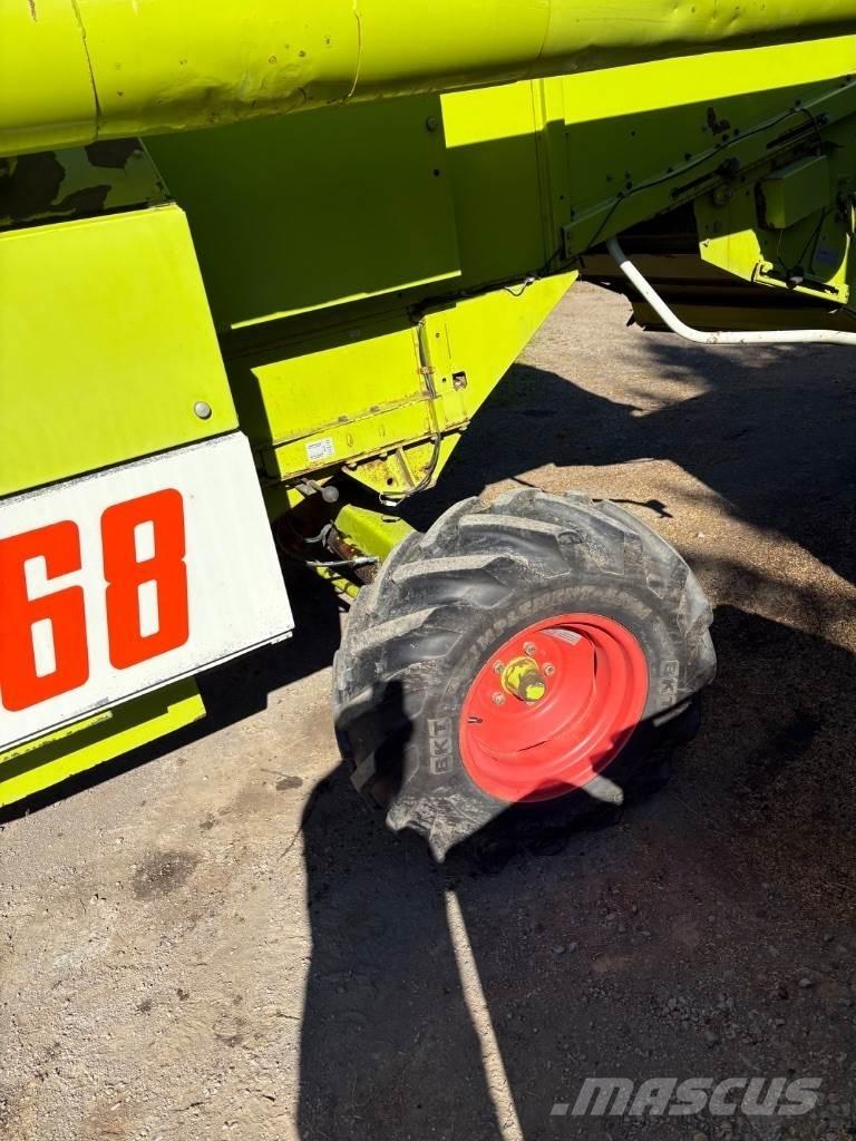 CLAAS Dominator 68 联合收割机