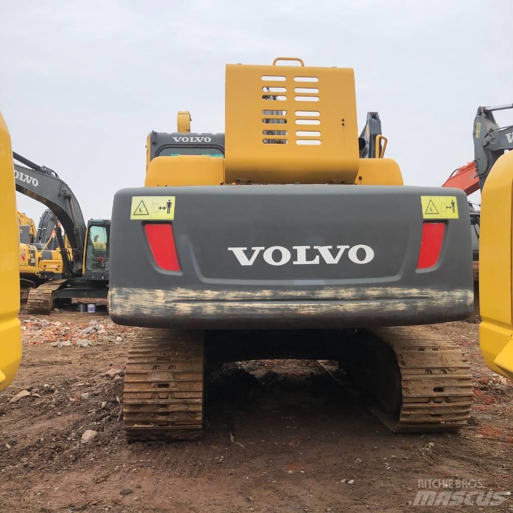 Volvo EC210B 履带挖掘机