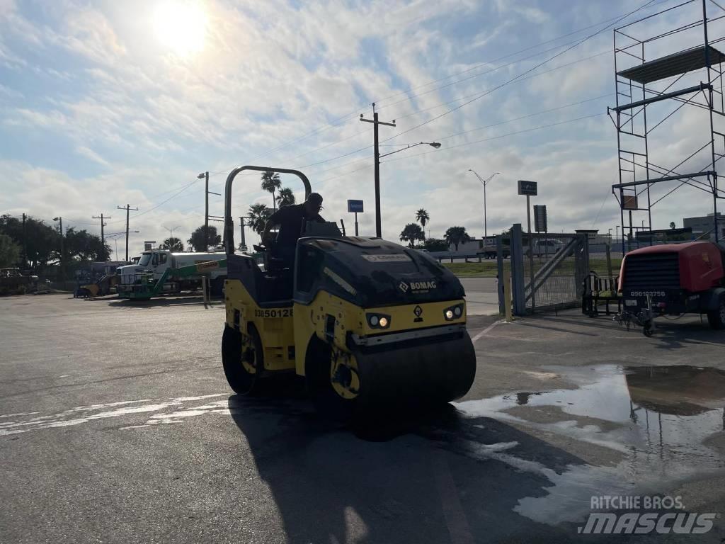 Bomag BW 138 双轮压路机