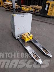 UniCarriers PLL 200 手摇升降机