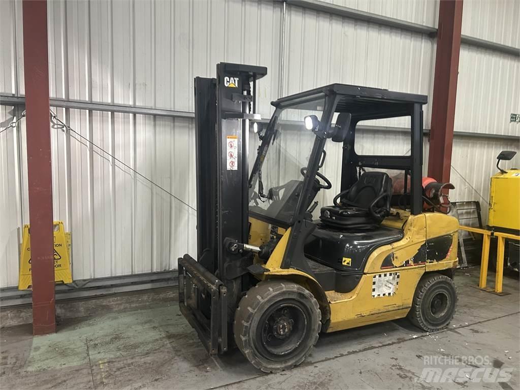 CAT GP35NT 天然气叉车