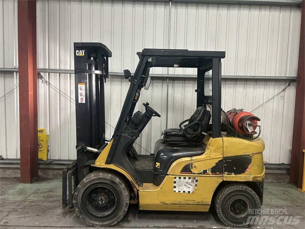 CAT GP35NT 天然气叉车