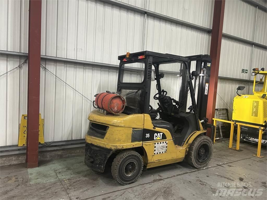 CAT GP35NT 天然气叉车