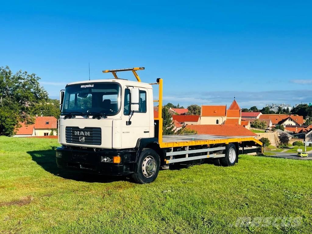 MAN ME 220 B 车辆运输车