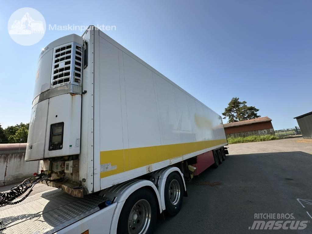 Schmitz SKO 24 保温半挂车