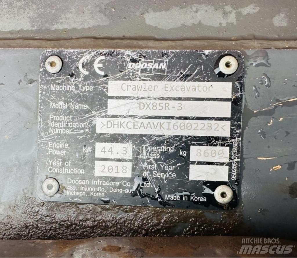 Doosan DX 85 R-3 中型挖掘机