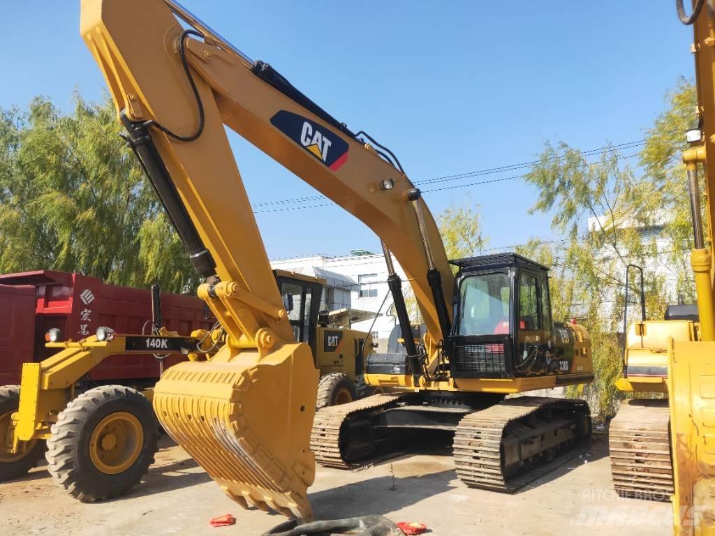 CAT 330 D 履带挖掘机