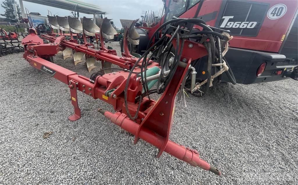 Kverneland PG 100 双向犁