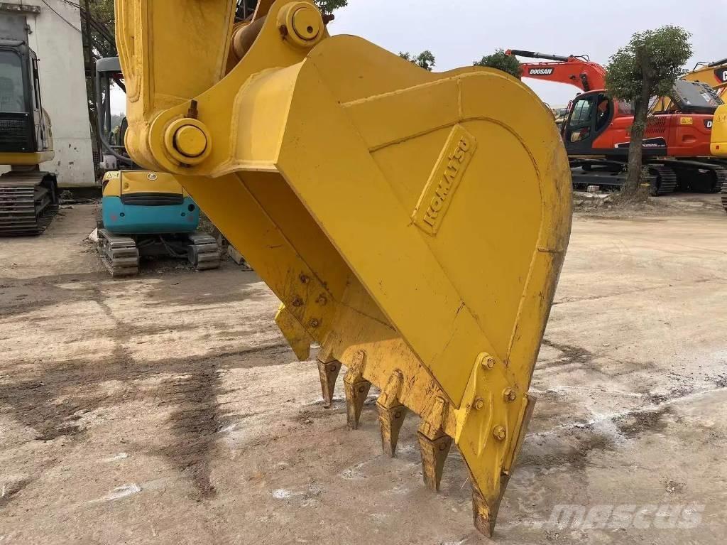 Komatsu PC240-8 履带挖掘机