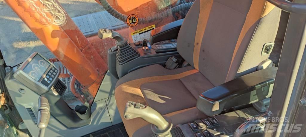 Doosan 225 LC 履带挖掘机