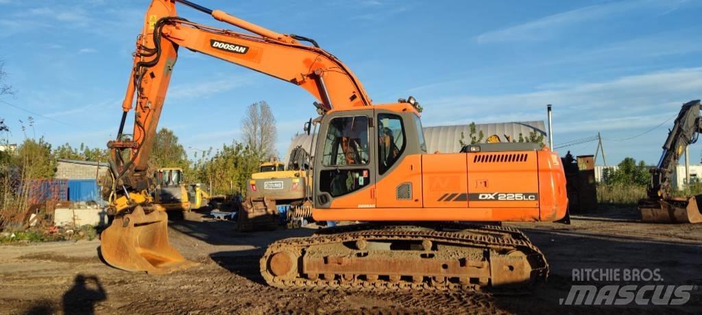Doosan 225 LC 履带挖掘机