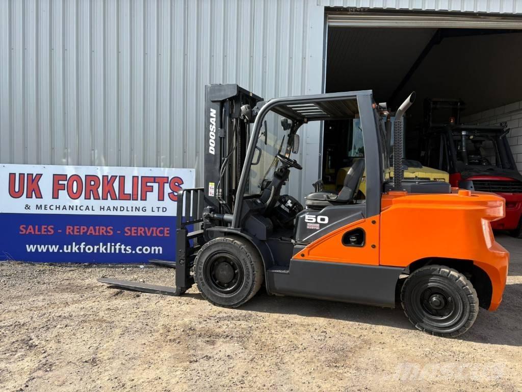 Doosan D50SC-7 柴油叉车