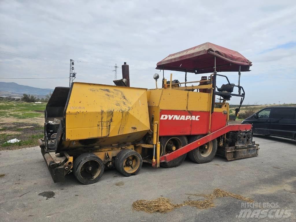 Dynapac 12000 R 沥青摊铺机