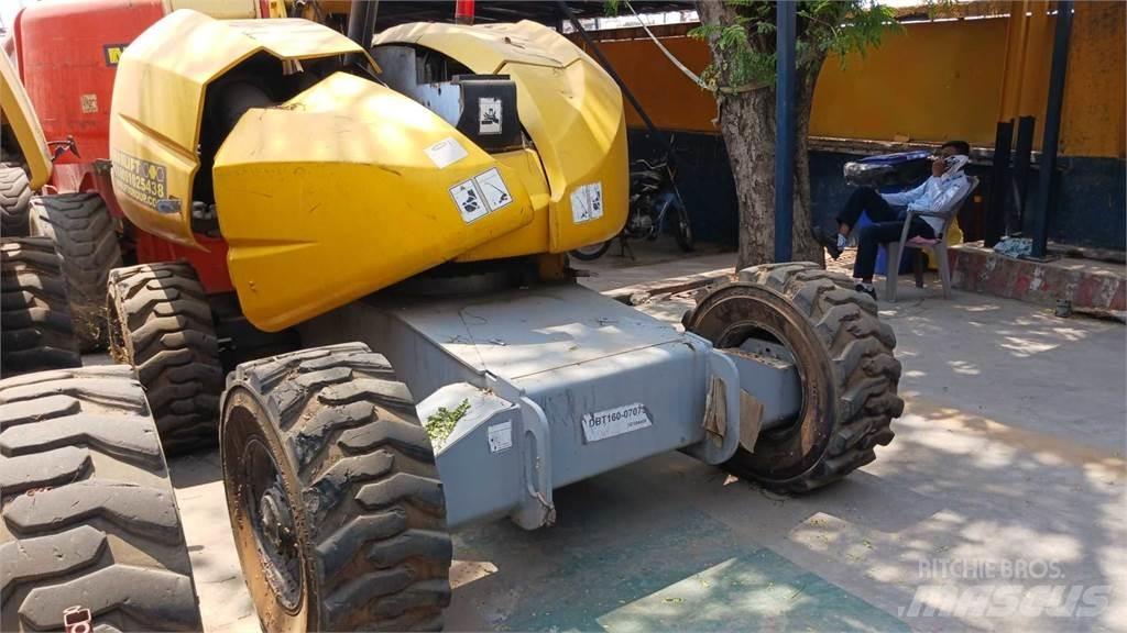 Haulotte H16TPX 直臂高空工作平台