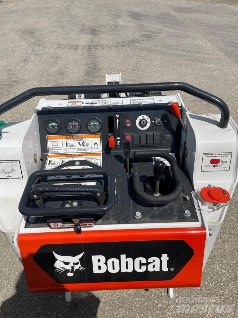 Bobcat MT 55 履带式装载机