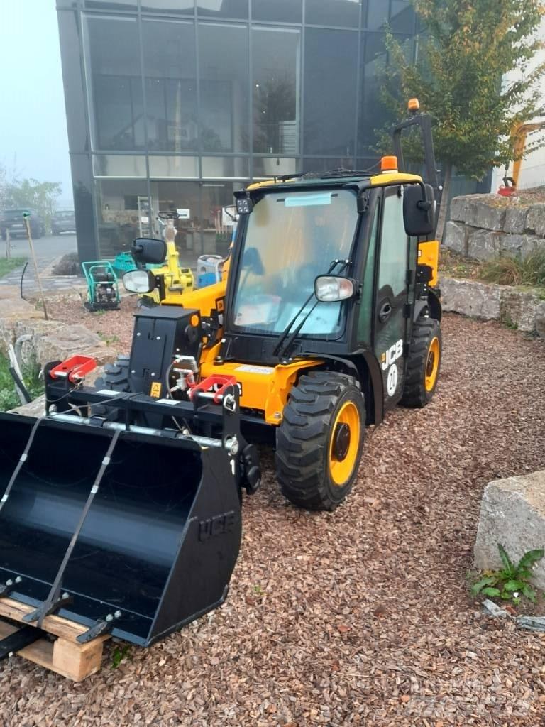 JCB 514-40 伸缩臂叉装车|叉装车