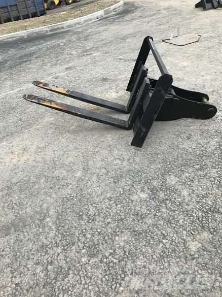  13T PALLET FORK 建筑机械-其他